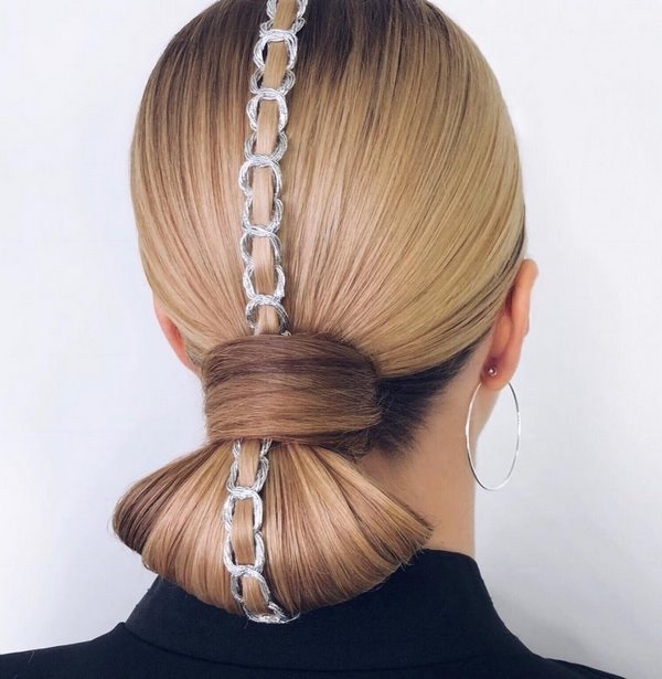 Прическа на Новый год 2022: цвет, форма - лучшие идеи с фото