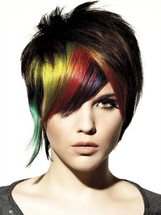 Прическа на Новый год 2022: цвет, форма - лучшие идеи с фото