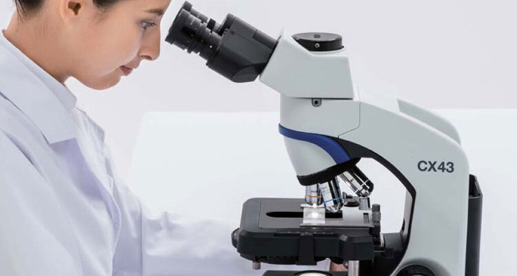 Обзор и сравнение функций Olympus CX23 с другими начальными моделями микроскопов