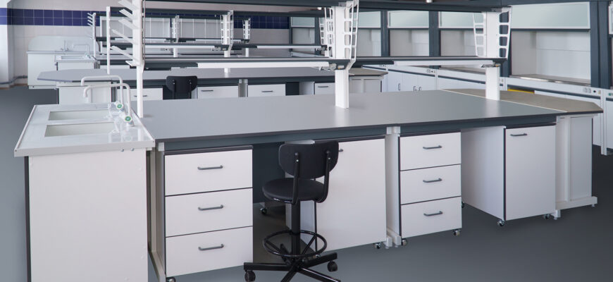 Лабораторная мебель: функциональность и эргономика