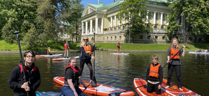Прогулка на САПах у Каменного острова в Санкт-Петербурге Прогулка на САПах у Каменного острова в Санкт-Петербурге